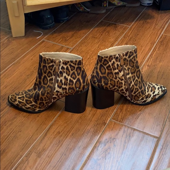 Leopard booties! Never worn - Picture 3 of 6